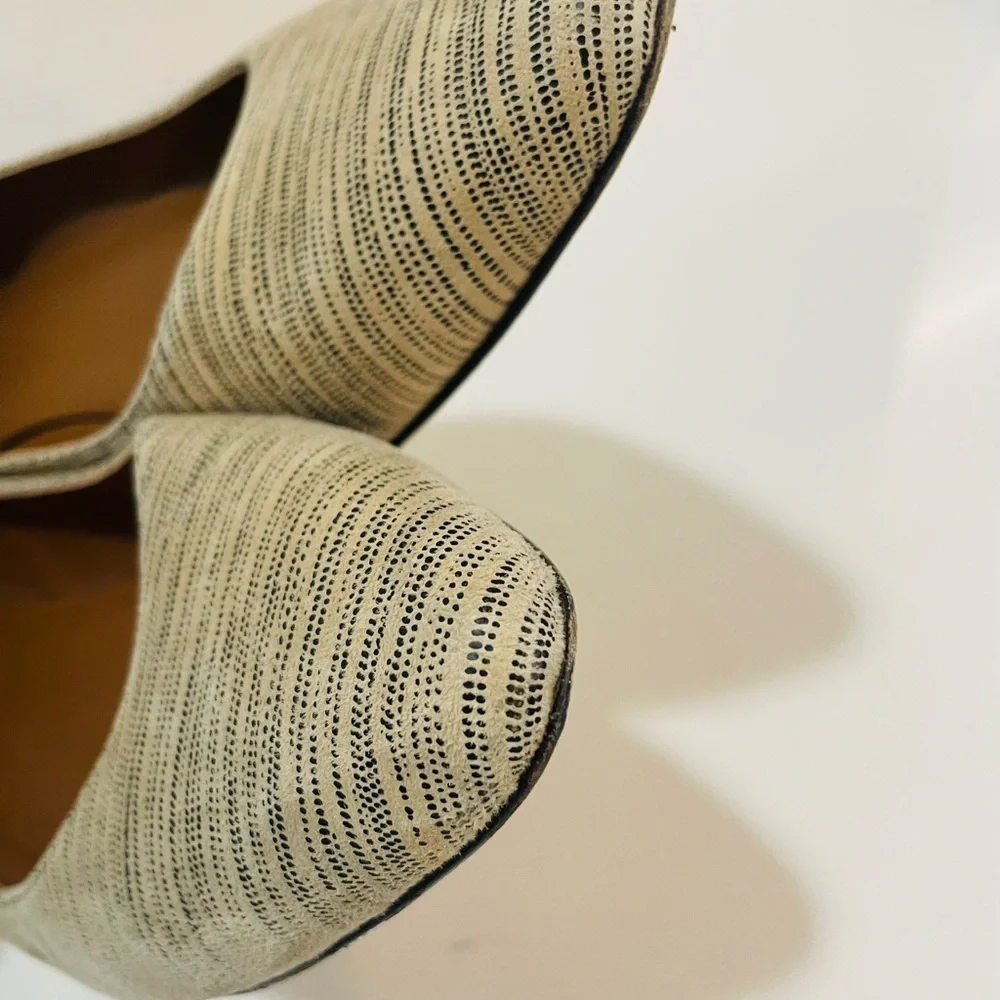 Aquatalia Pasha Stripped Block Heeled Pump